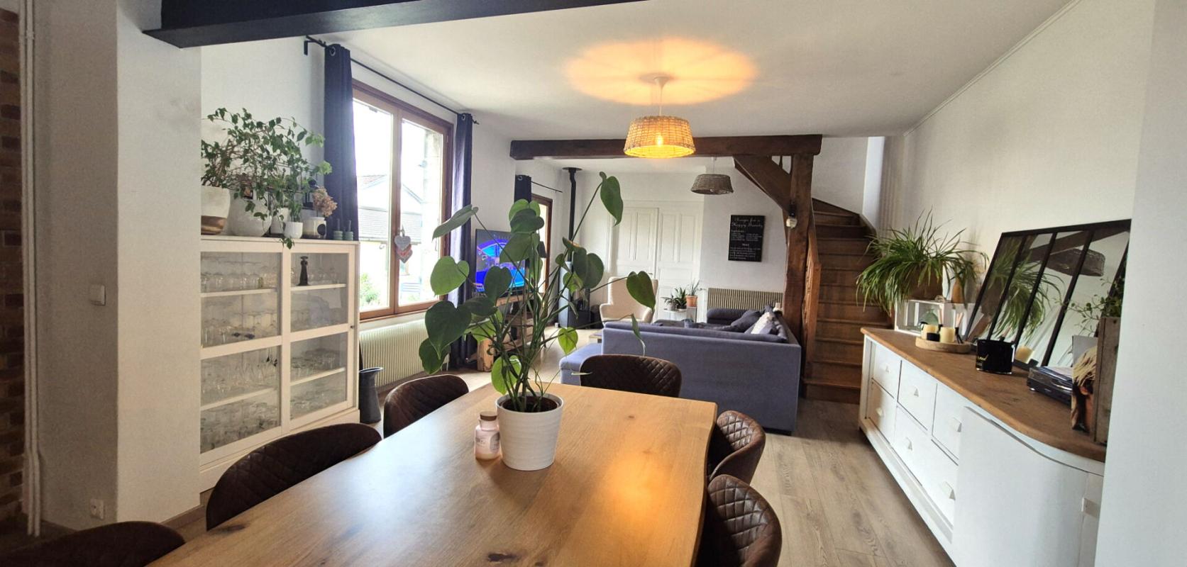 SAINT-DIZIER Belle Maison en Pierre ou de Caractère de 160 m² Entièrement Rénovée avec Cour de 140 m², Patio, Cave avec Chaufferie Gaz de 76 m², 2 Terrasses avec Barbecue, Garage avec Atelier de 45 m² et un joli Terrain Clos et joliment Arboré de 452 m² 11
