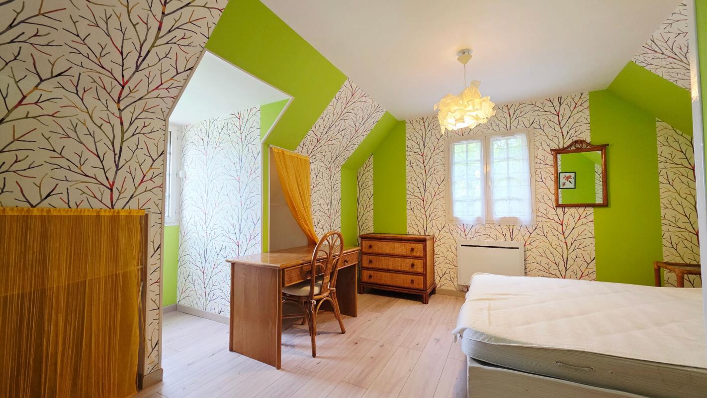 BOURGES BOURGES MAISON 122M² 6 PIECES 4 CHAMBRES GARAGE SOUS-SOL JARDIN 13