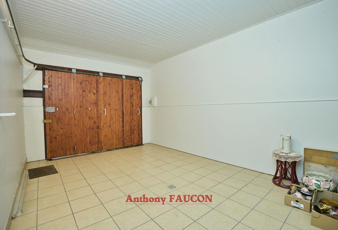LA ROCHE-SUR-YON Maison La Roche Sur Yon 4 pièce(s) 117 m2 11