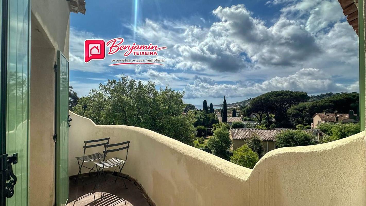 SAINTE-MAXIME Villa Sainte Maxime 6 pièce(s) 117 m2 - Garage 27m² - Vue mer - piscine 13