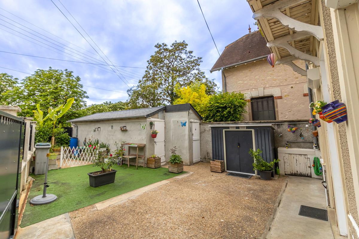 CHABRIS Maison Chabris 7 pièce(s) 134.98 m2 18