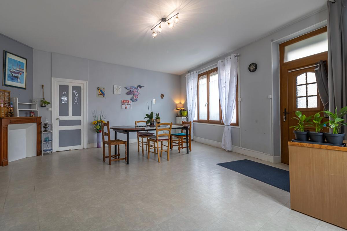 CHABRIS Maison Chabris 7 pièce(s) 134.98 m2 3