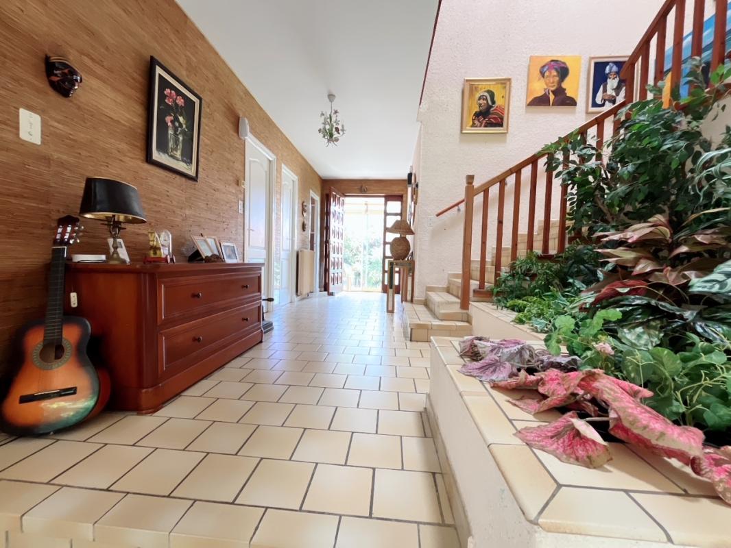 PERPIGNAN Charmante villa familiale de style Architecte de 184 m² sur un terrain 4 faces piscinable dans un secteur très calme 10