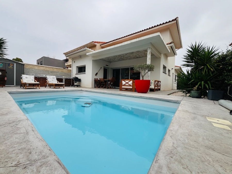 CANOHES Magnifique maison de 120 m² en R+1 avec piscine au fond d'une impasse calme 1