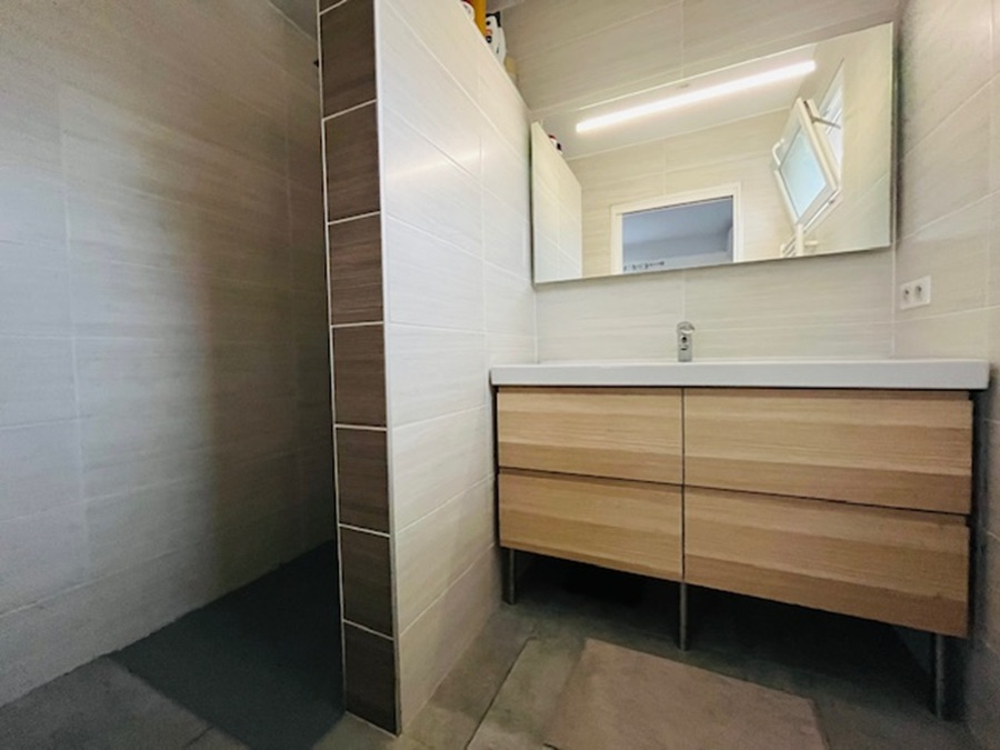 CANOHES Magnifique maison de 120 m² en R+1 avec piscine au fond d'une impasse calme 13