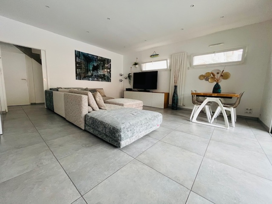 CANOHES Magnifique maison de 120 m² en R+1 avec piscine au fond d'une impasse calme 8