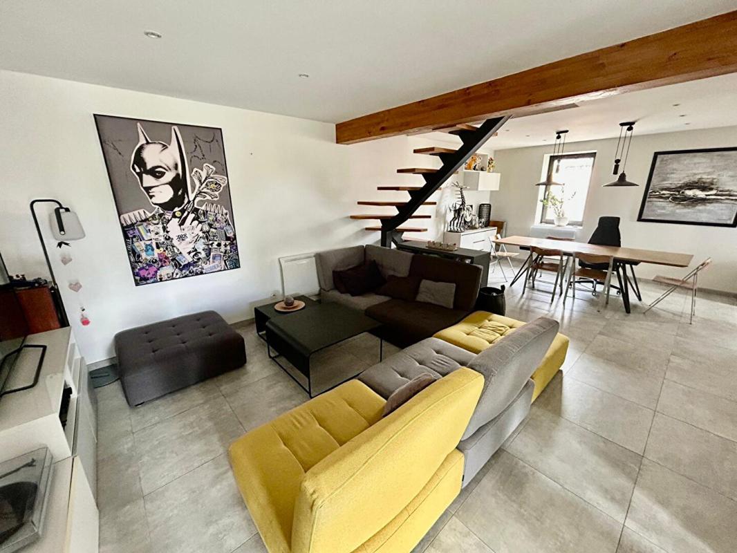 ARNAS Appartement Arnas 4 pièce(s) 115 m2 1