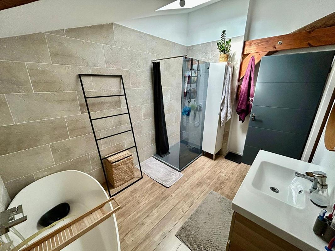 ARNAS Appartement Arnas 4 pièce(s) 115 m2 10