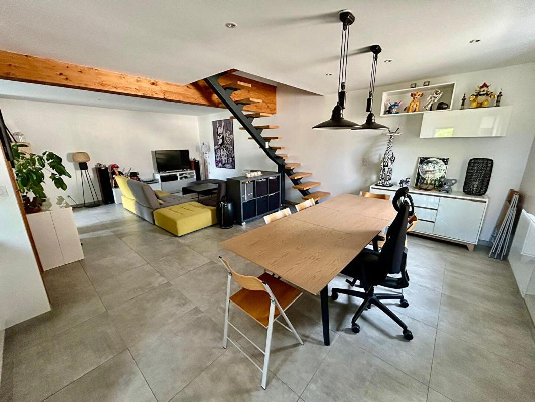 ARNAS Appartement Arnas 4 pièce(s) 115 m2 5