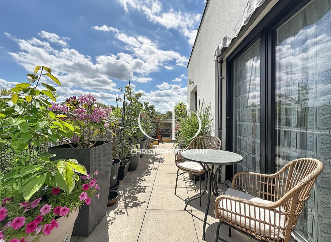 VILLEJUIF Appartement Villejuif 3 pièce(s) 70.50 m2 avec TERRASSE DE 27 M² 1
