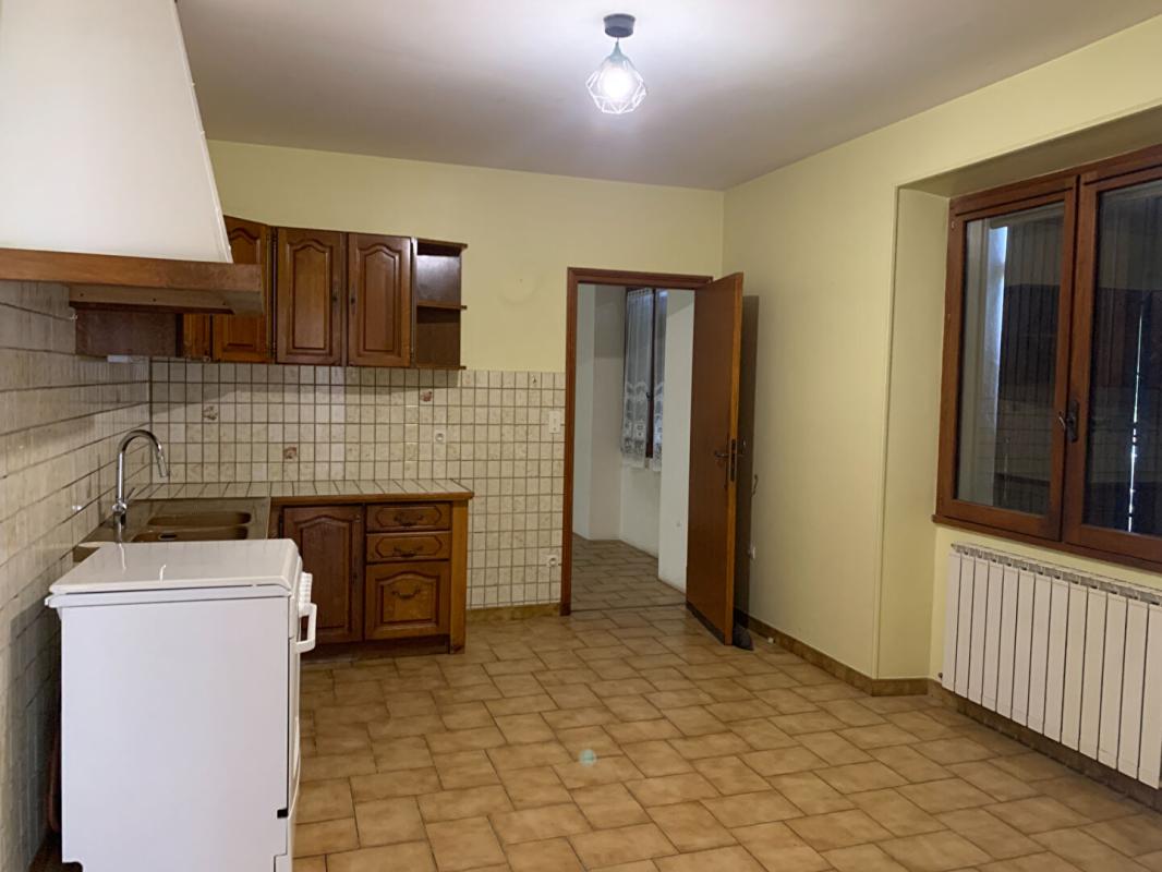 SERRES Maison T3 de 4 pièce(s) 87.6 m2 3
