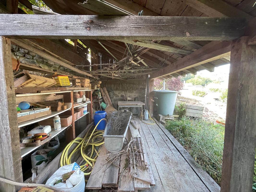 SAINT-PIERRE-LE-VIEUX Jolie maison avec jardin 13