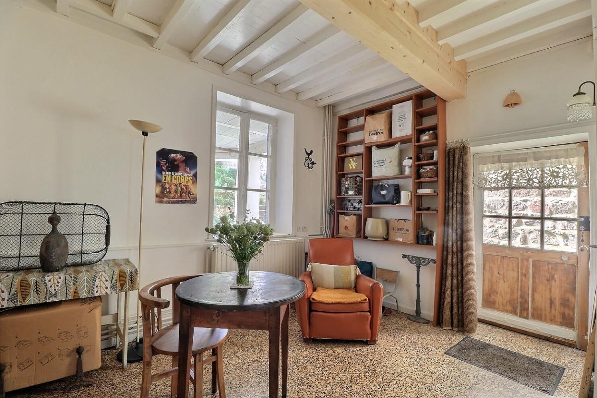 SAINT-PIERRE-LE-VIEUX Jolie maison avec jardin 3