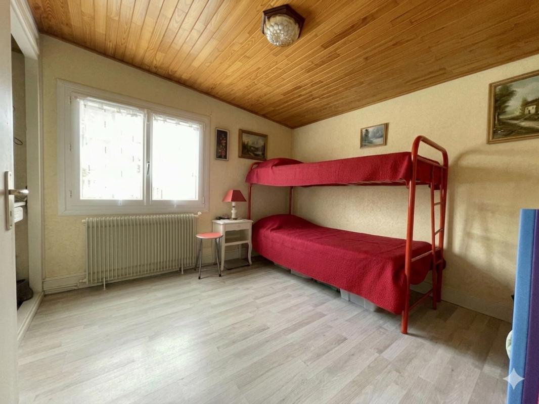 ARTIGUES-PRES-BORDEAUX Maison Artigues Pres Bordeaux 4 pièce(s) 100 m2 11