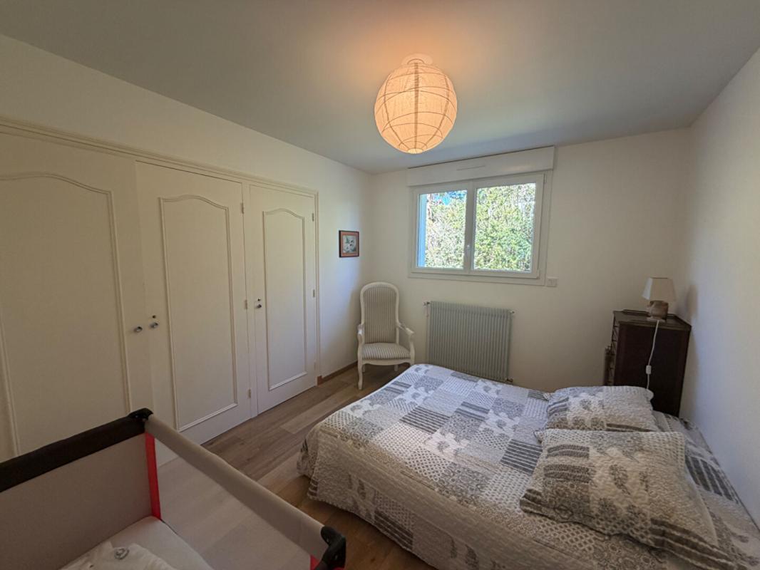 TOUQUES Ravissante maison de 4 pièces avec sous-sol total idéalement situé 15