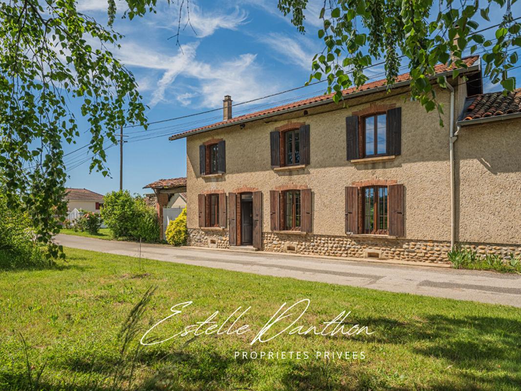 VIRIVILLE Maison Viriville de 135 m2 avec terrain de 5500m2 16