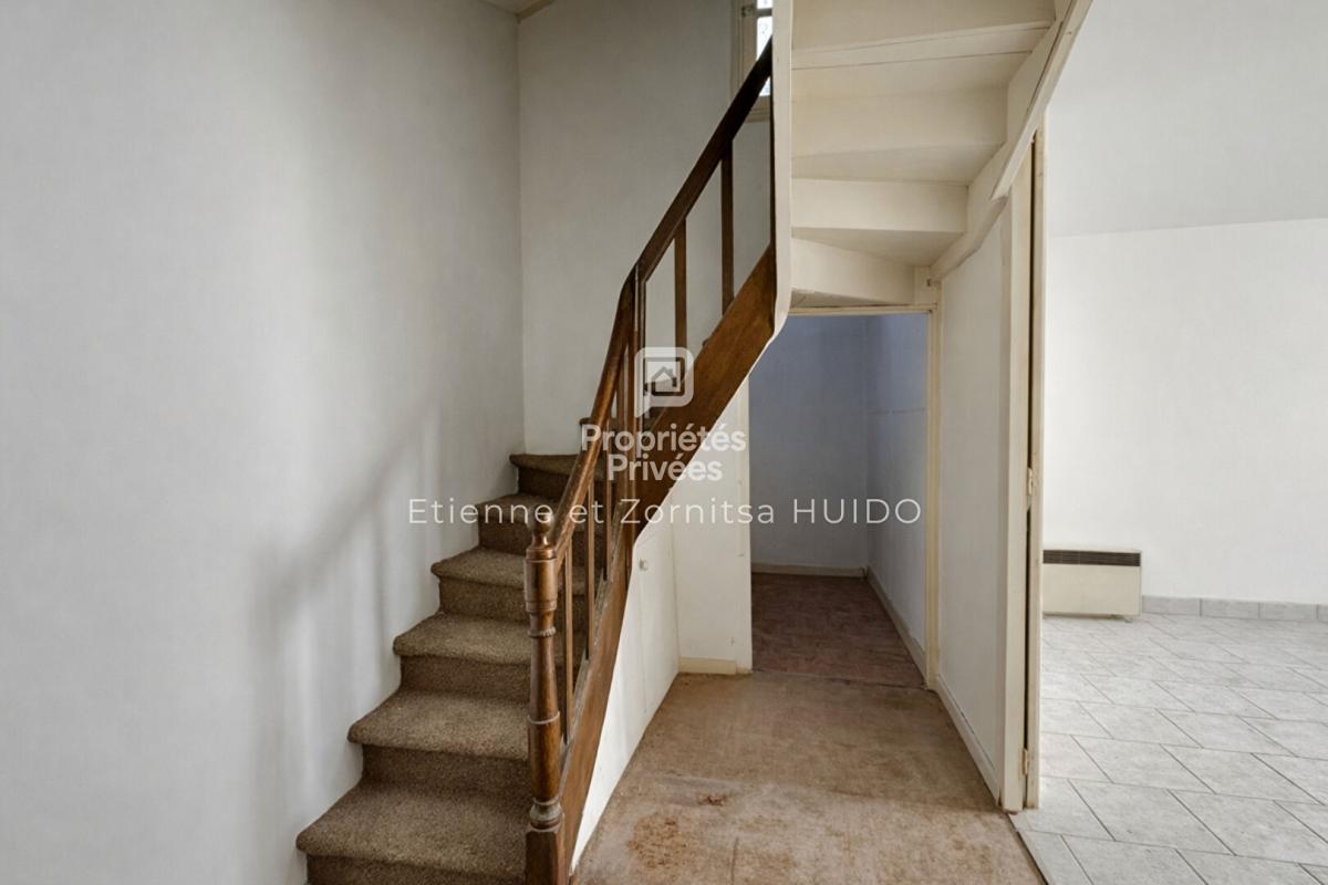 VATAN Maison à rénover 4 pièces 8