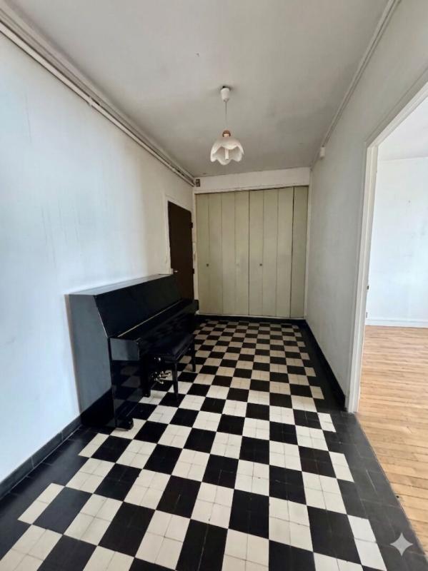 AMIENS APPARTEMENT Centre-ville AMIENS 98m2 , 2 chambres, cave ,grenier 3