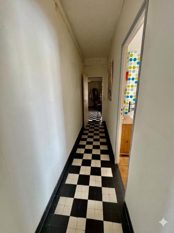 AMIENS APPARTEMENT Centre-ville AMIENS 98m2 , 2 chambres, cave ,grenier 6