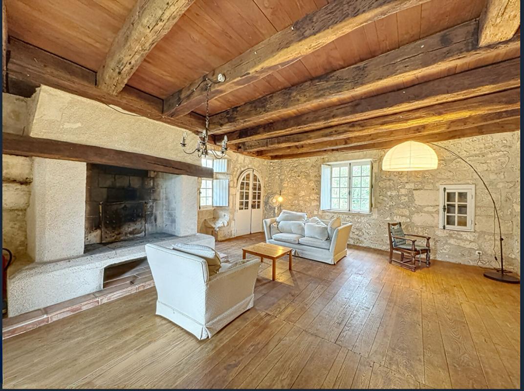 BRANTOME Charmante maison en pierres type 4, à Brantôme En Périgord 24310 6