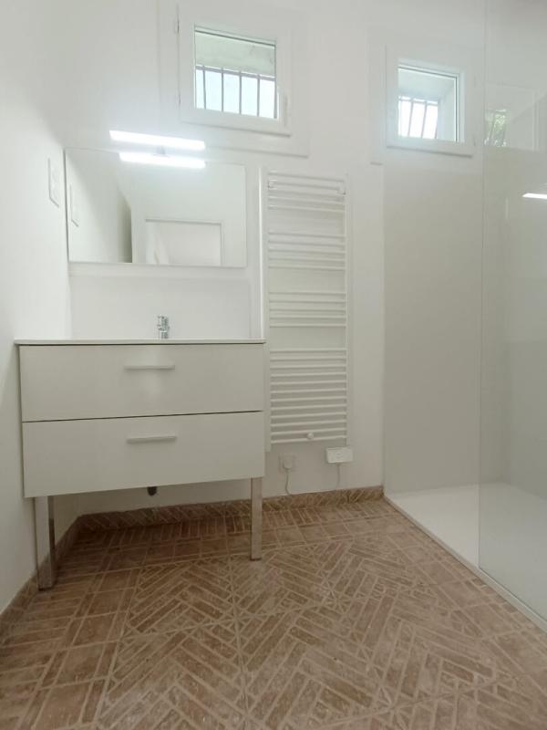 SAINT-CHAMAS Maison Saint Chamas 4 pièce(s) 80 m2 avec JARDIN 13