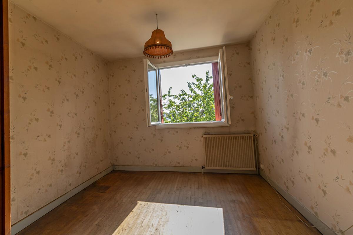 GIEVRES Maison Gièvres 6 pièce(s) 91 m2 13