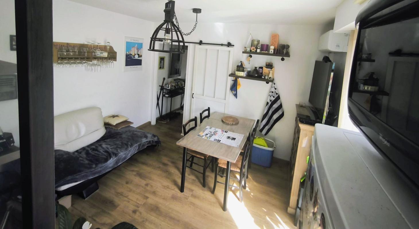 SAINT-RAPHAEL BOULOURIS, À vendre Superbe F2 avec terrasse, parking et cave Proche commerces & mer 8