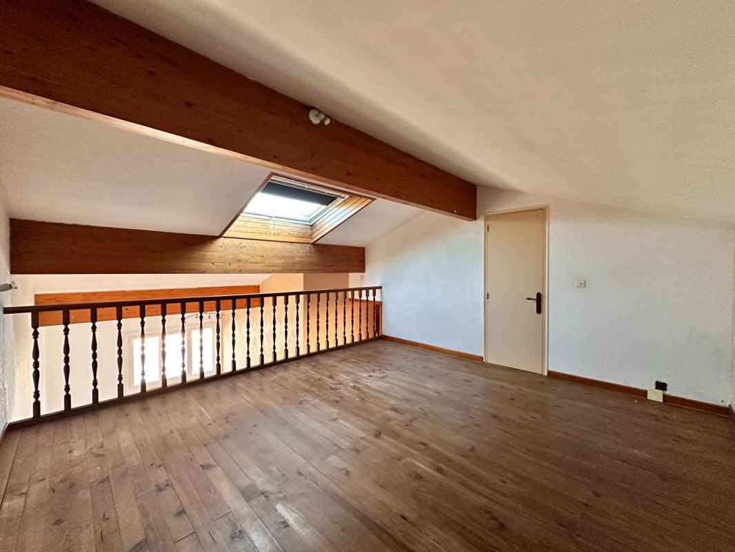 AGEN Appartement  3 pièce(s) 111.12 m2 14