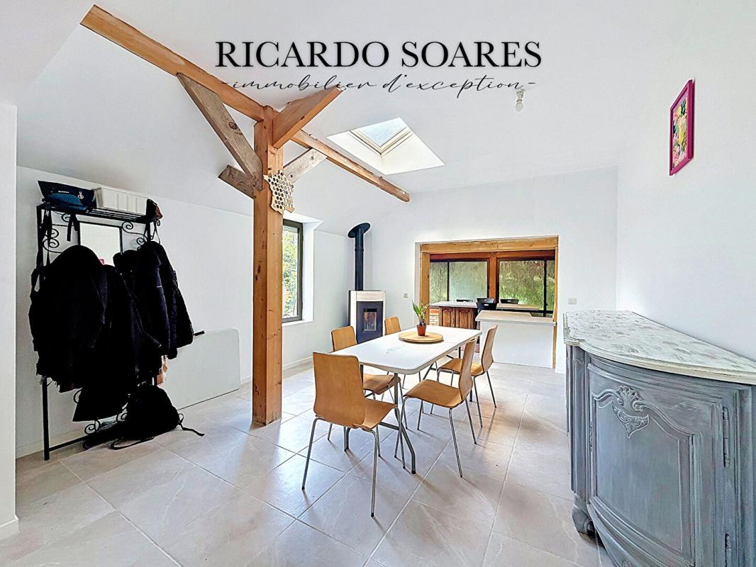 MONCEAUX MONCEAUX 60940 - MAISON ANCIENNE RÉNOVÉE EN 2019 / 85 m2 / 2 CHAMBRES / GRAND SEJOUR / JARDIN 4