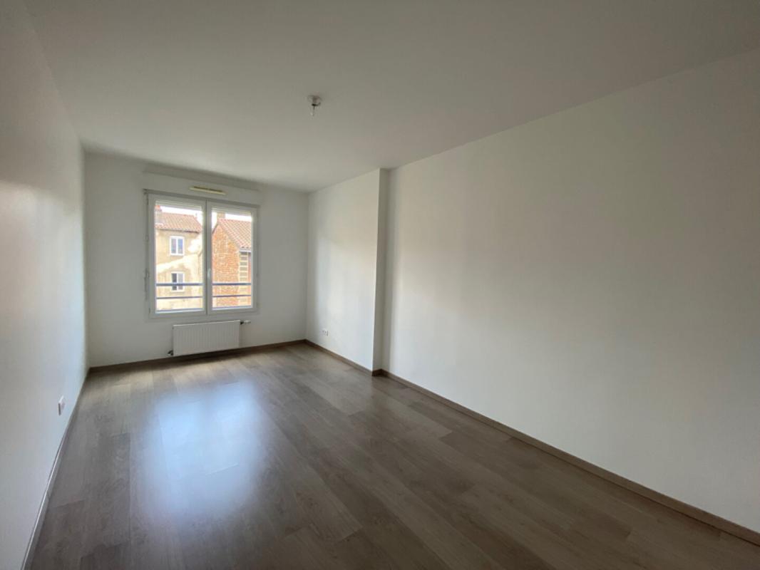 SAINT-LAURENT-SUR-SAONE À vendre - Appartement T3 lumineux avec balcon et garage - Saint-Laurent-sur-Saône (01750) 5