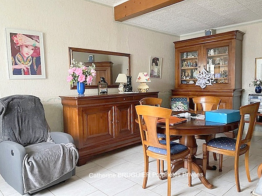 SALLES-SUR-MER Charmante maison en pierre de plain pied centre village 83 m2 avec garage 5
