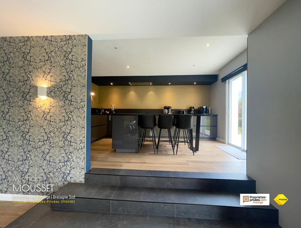 THEIX Villa bourgeoise de 285 m² avec immense sous-sol ? Aux portes de Vannes ? Secteur Saint-Goustan/Golf à Theix-Noyalo 3