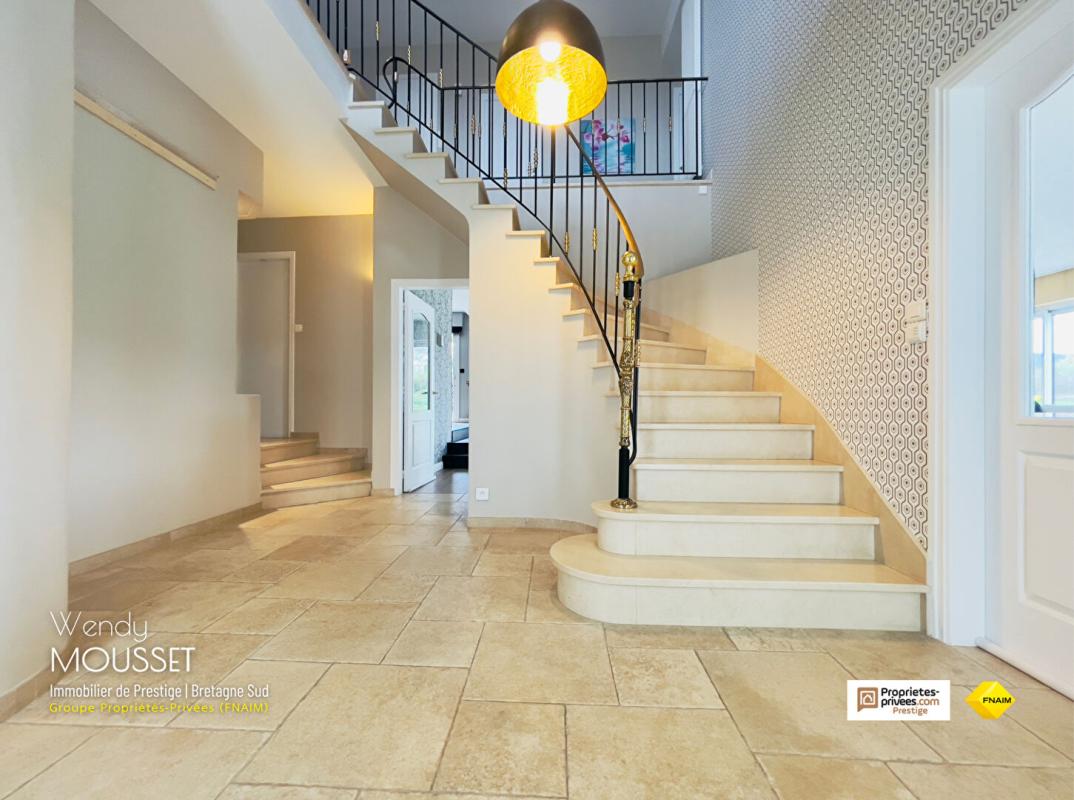 THEIX Villa bourgeoise de 285 m² avec immense sous-sol ? Aux portes de Vannes ? Secteur Saint-Goustan/Golf à Theix-Noyalo 8
