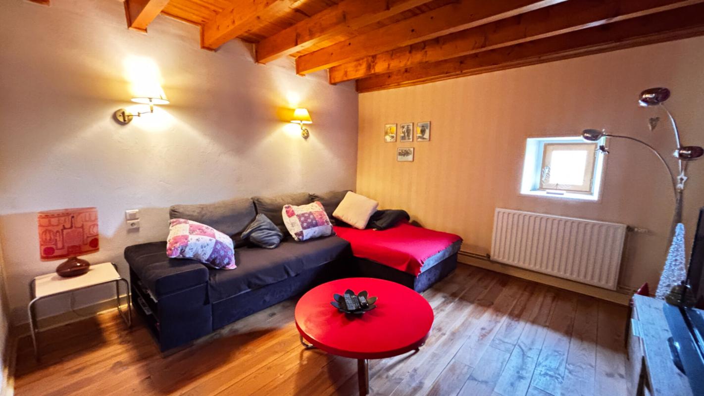 UCHIZY Maison en pierre,  Uchizy, 152 m2 avec beau terrain arboré et dépendances 9