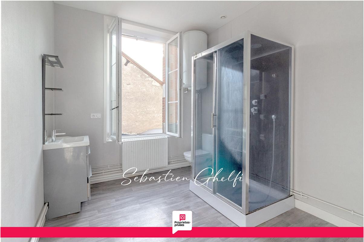CELLETTES immeuble Cellettes possibilité de crée 3 logements 5