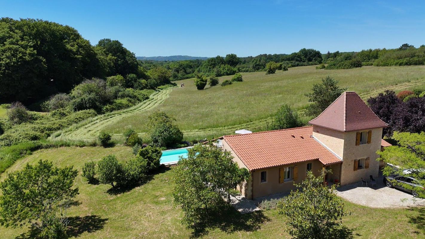 PRATS-DE-CARLUX Belle maison contemporaine avec 4 chambres, piscine et garage 1