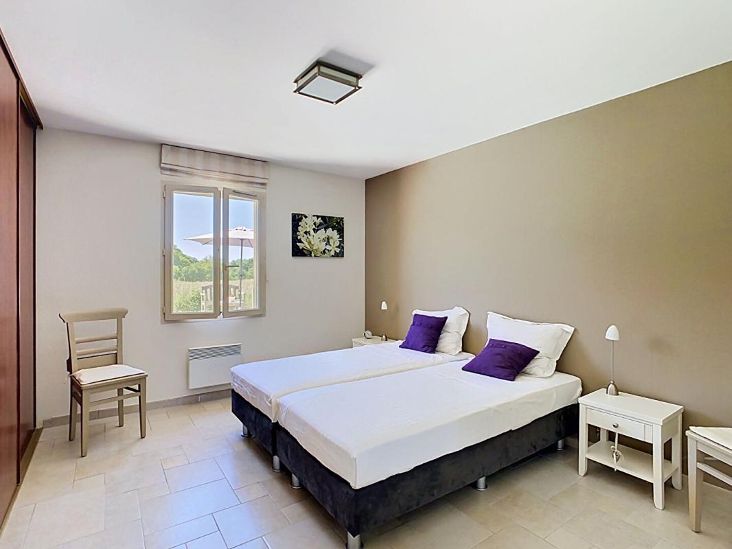 PRATS-DE-CARLUX Belle maison contemporaine avec 4 chambres, piscine et garage 10