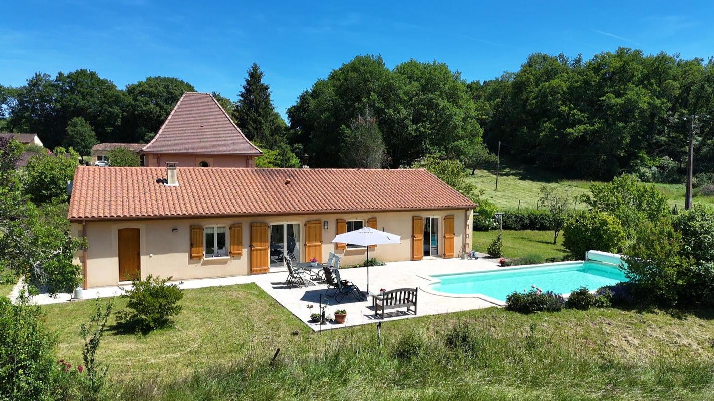 PRATS-DE-CARLUX Belle maison contemporaine avec 4 chambres, piscine et garage 2