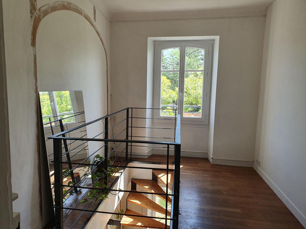 NANTES Nantes- Vue Erdre - Beau Duplex familial avec extérieur et stationnement 9