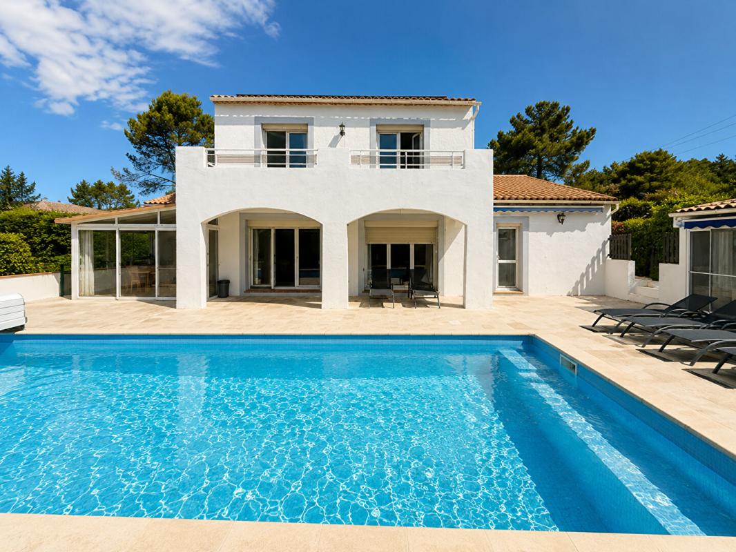 ORGON À vendre maison avec piscine sur les hauteurs d'Orgon 14