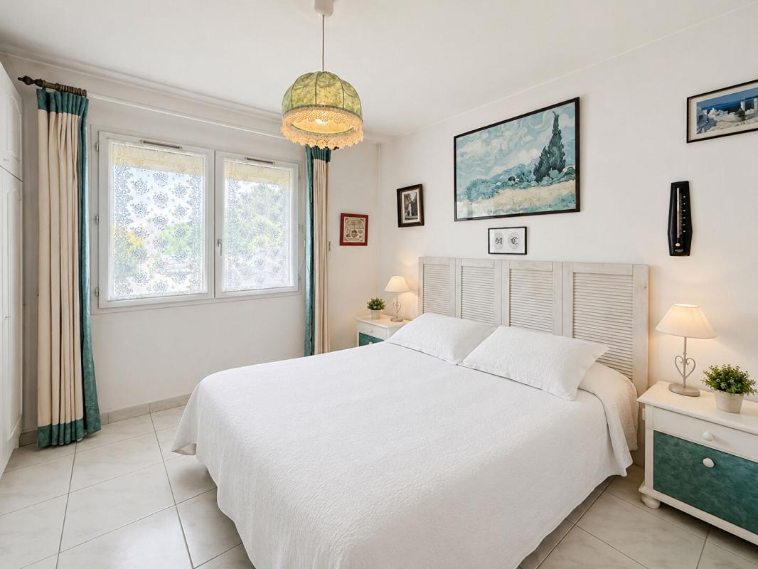ORGON À vendre maison avec piscine sur les hauteurs d'Orgon 8