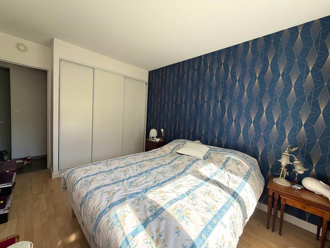 CHARENTON-LE-PONT Vente Appartement 5 pièces proche Métro et commerces Charenton-le-Pont 6