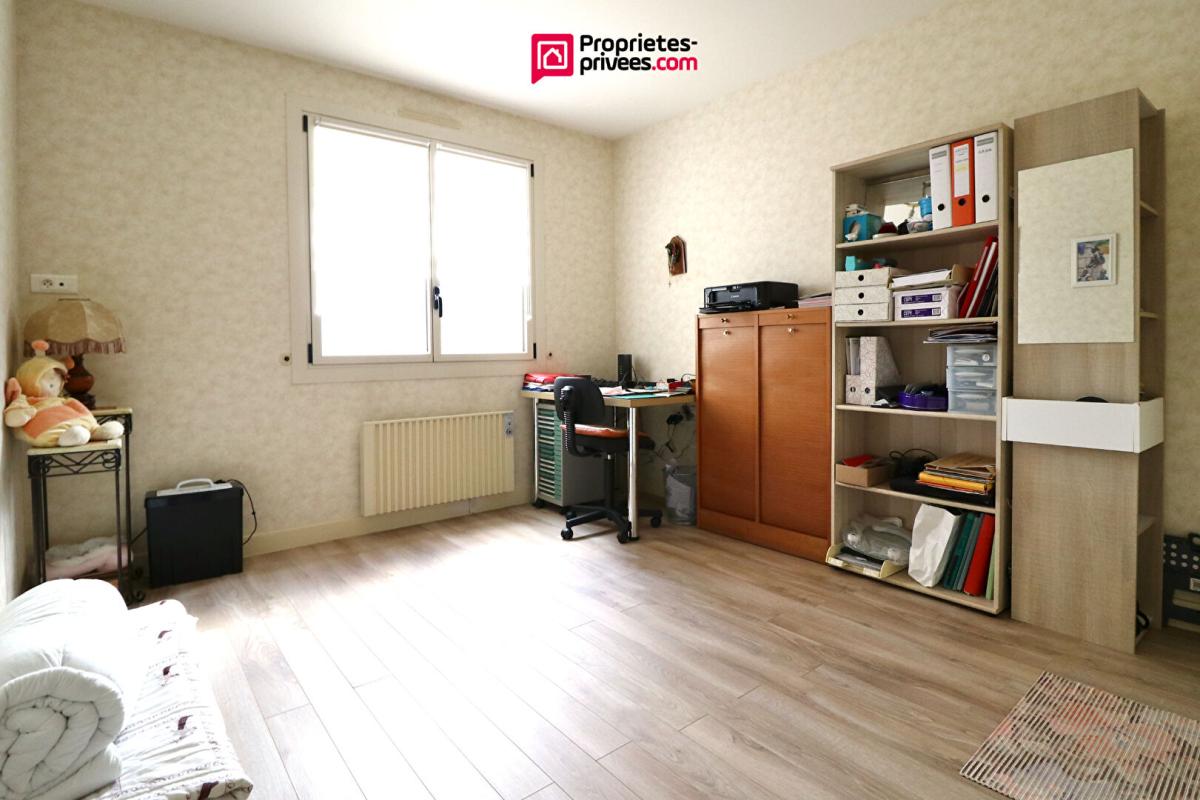 MAULEVRIER Maison Maulévrier 211 m² 15