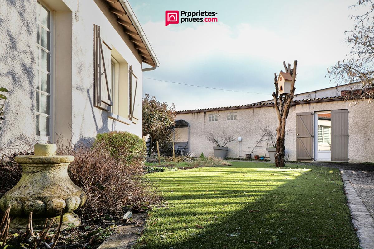 MAULEVRIER Maison Maulévrier 211 m² 17