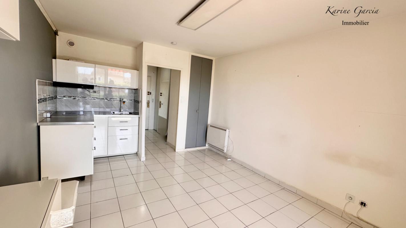 BANDOL BANDOL - PROXIMITE CENTRE VILLE ET COMMERCES - STUDIO 24 M² - PARKING PRIVATIF 6