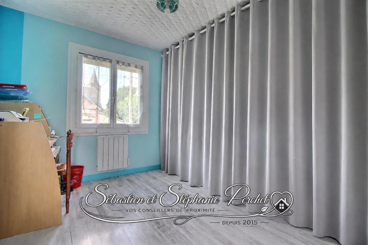 PATAY EXCLUSIVITÉ - Maison sur sous-sol - 88 m² - 3 chambres - Terrain clos de 824 m² - Vue dégagée sur les champs 11