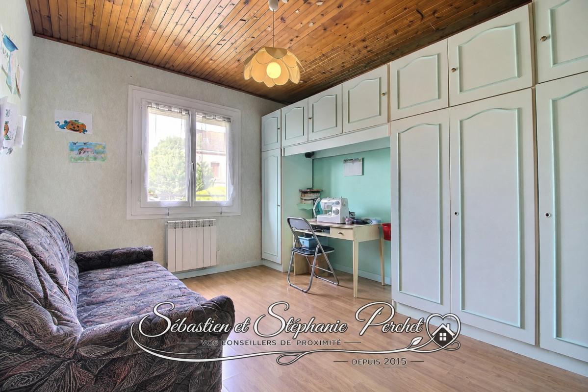 PATAY EXCLUSIVITÉ - Maison sur sous-sol - 88 m² - 3 chambres - Terrain clos de 824 m² - Vue dégagée sur les champs 12