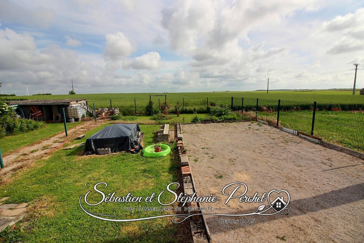 PATAY EXCLUSIVITÉ - Maison sur sous-sol - 88 m² - 3 chambres - Terrain clos de 824 m² - Vue dégagée sur les champs 5