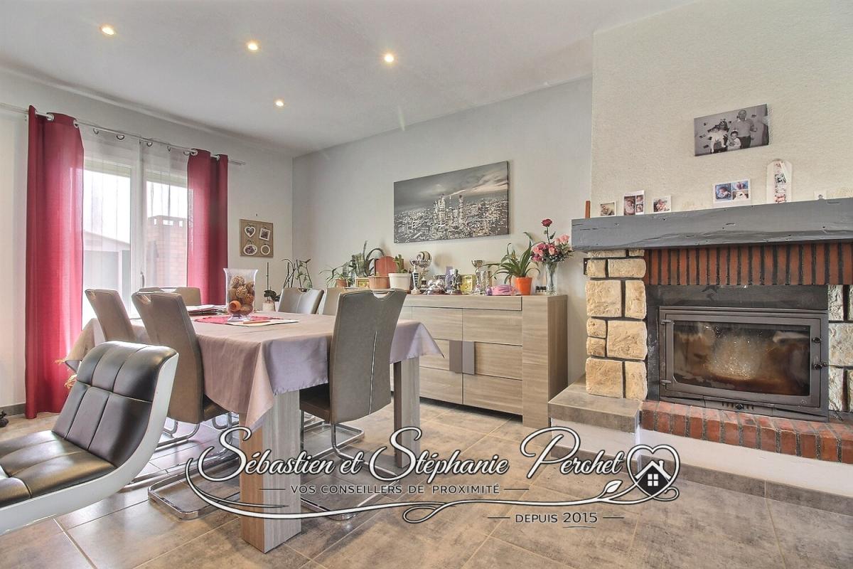 PATAY EXCLUSIVITÉ - Maison sur sous-sol - 88 m² - 3 chambres - Terrain clos de 824 m² - Vue dégagée sur les champs 8