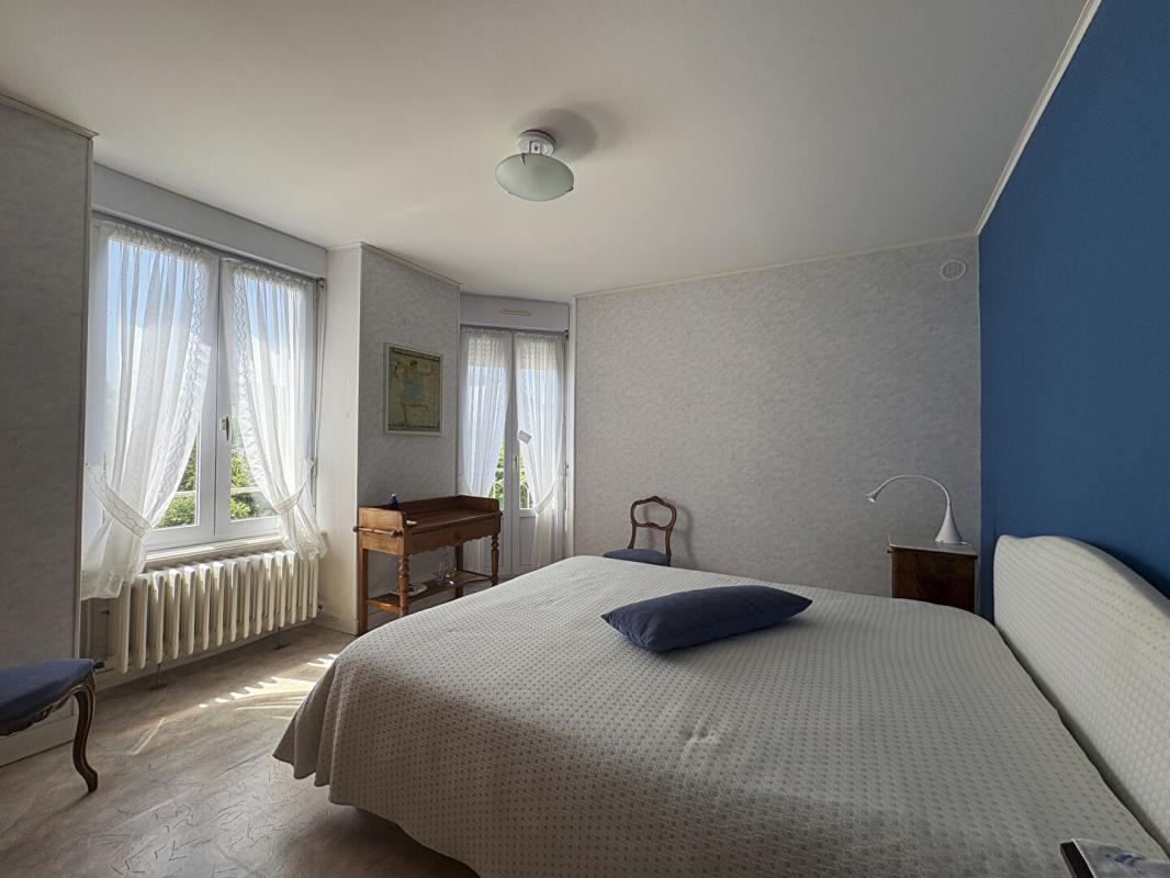 RIEC-SUR-BELON A vendre RIEC SUR BELON (29340) Maison de ville 7 pièces 4 chambres 124 m2 12